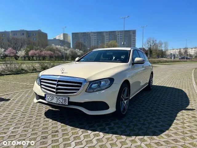 Mercedes-Benz Klasa E W213 E200 D. Orginalny przebieg. Bezwypadkowy. Serwisowany w ASO