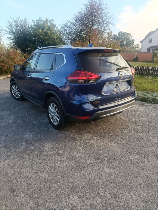 Nissan Rogue SV AWD