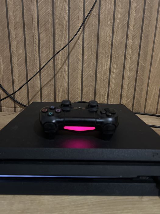 Vendo PS4 Pro inspecionado e com todos os cabos