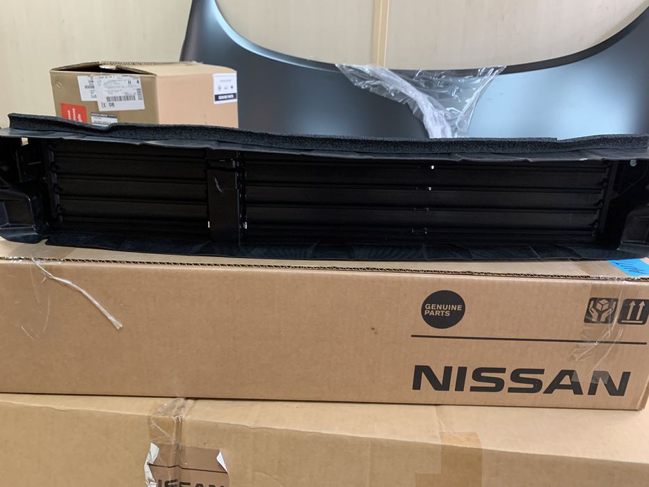 жалюзи Nissan Rogue t33 2021- oem