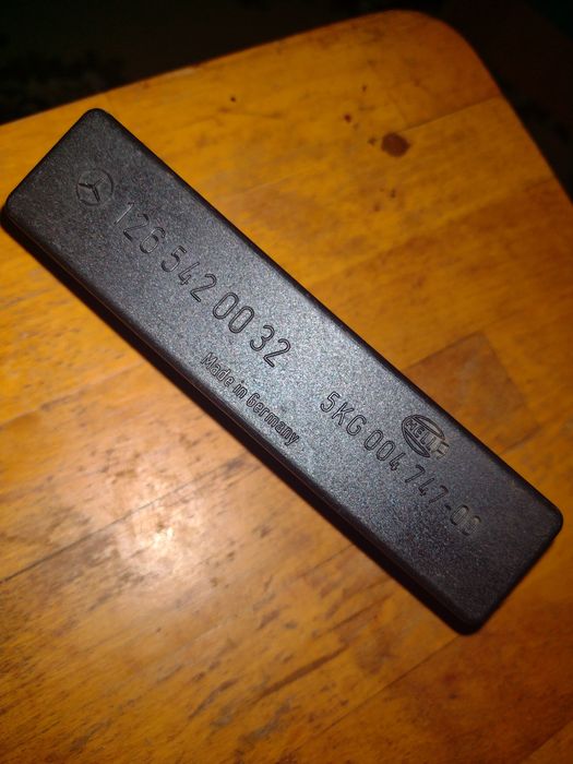 Електронний блок керування Mercedes Hella 126 542 00 32 / 5KG 004 747-