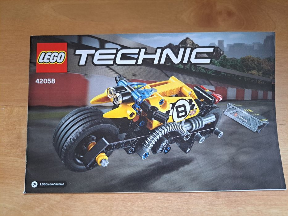 LEGO Technic 42058 motocykl kaskaderski