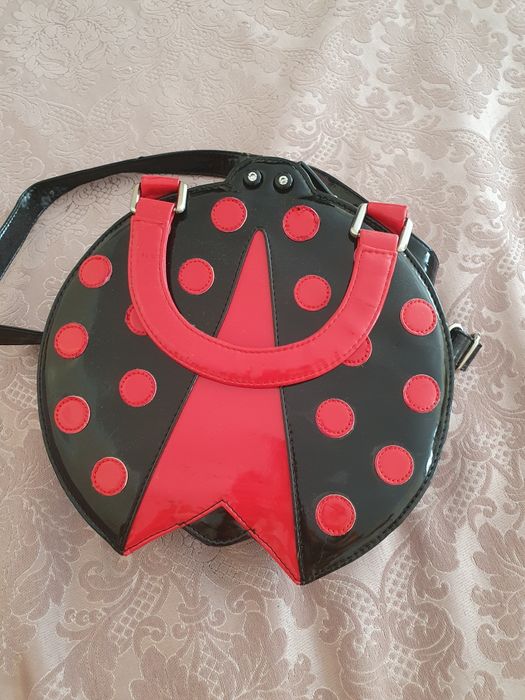 Сумка лакована жіноча