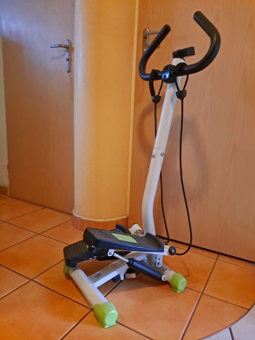 Steper skrętny z linkami i licznikiem