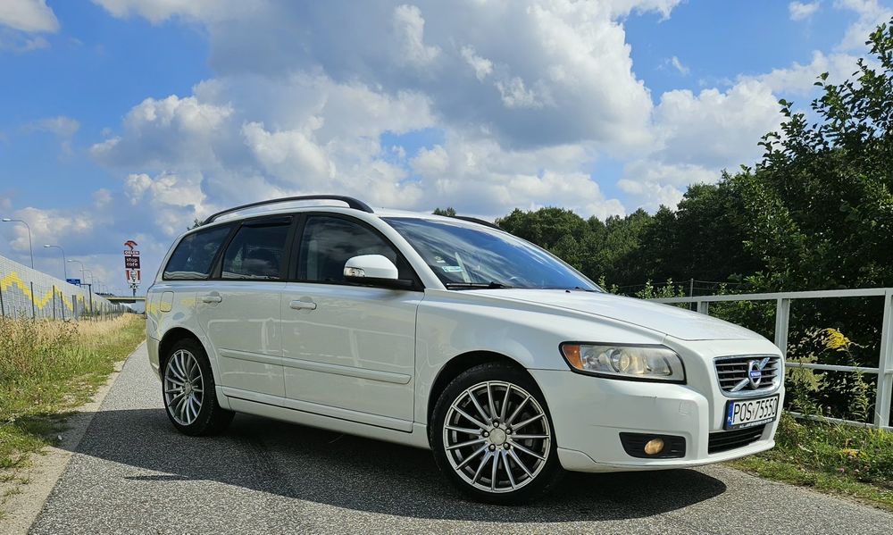 Volvo V50