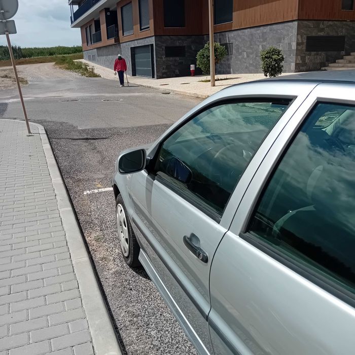VW POLO 06-14-RJ