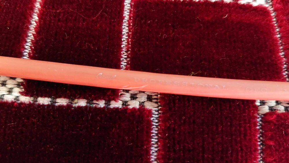 Межблочный кабель Camil Proftssional OFC C-01 направленный