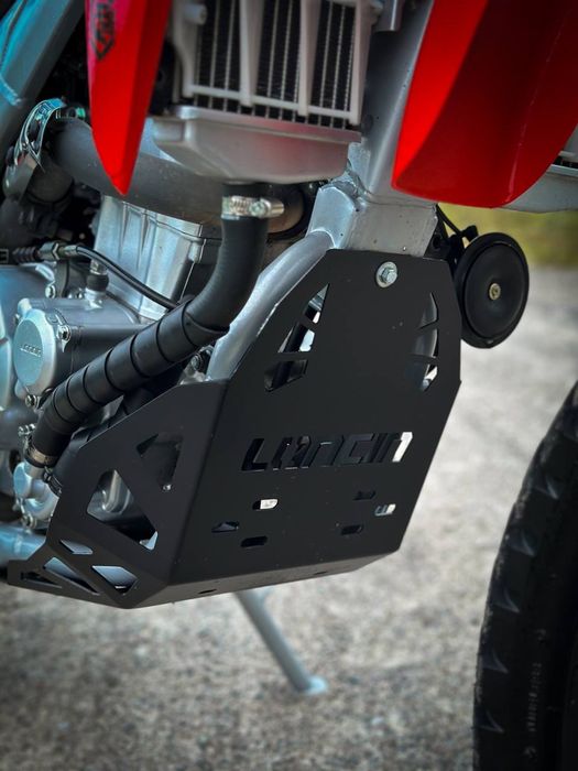 Loncin 300.