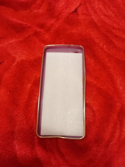 Продам новий чохол на самсунг.