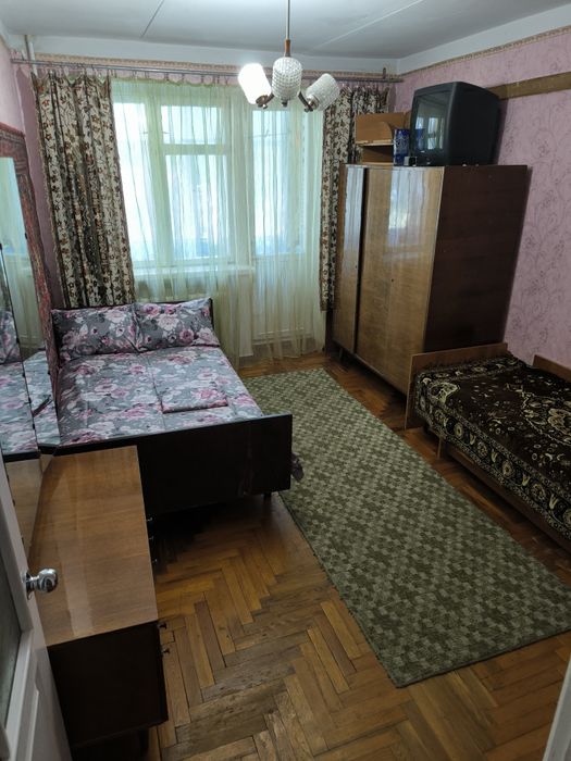 Посуточно двушка, эконом на Осипенко