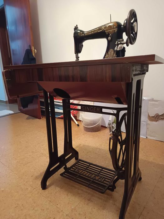 Máquina de costura Singer