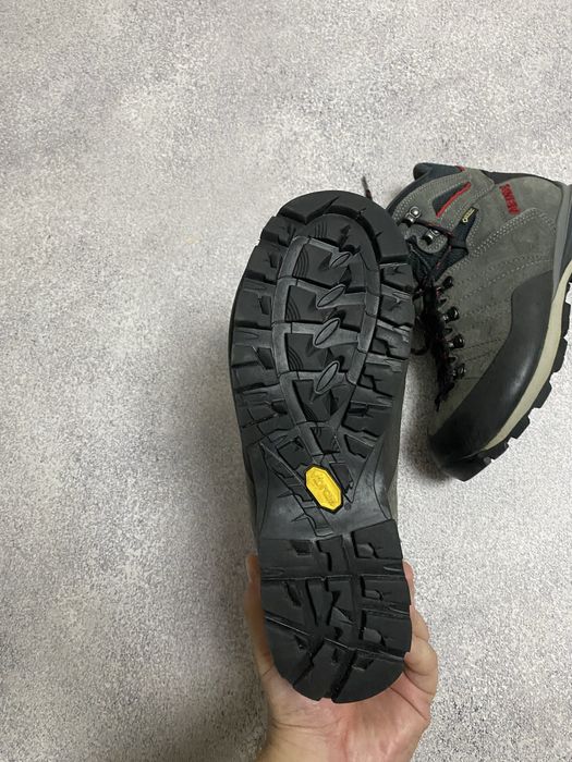 Meindl трекінгові черевики Lowa Gore-Tex