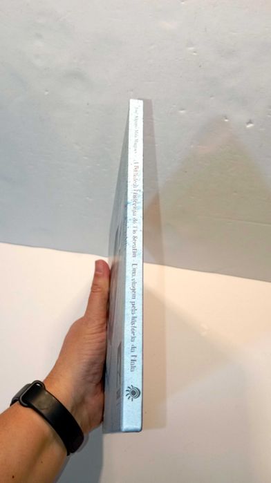 A Biblioteca Misteriosa do Tio Serafim