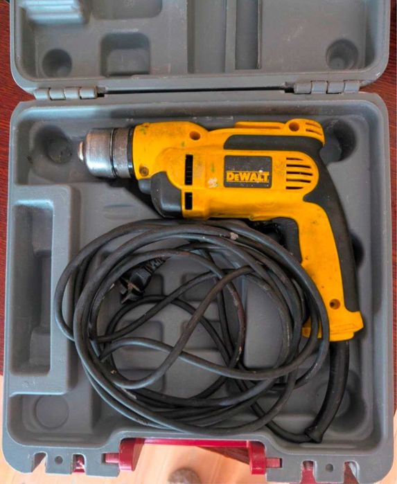 дриль DeWalt DWD 125 зі свердлои HSS 10 мм