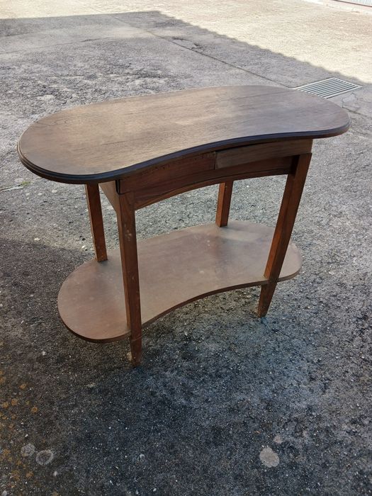 Par de cómodas de feijão em castanho