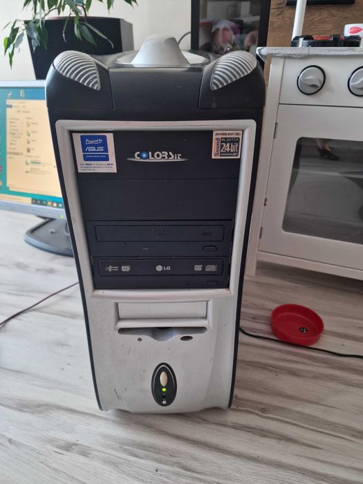Komputer i3 gts 250 4gb p7p55lx