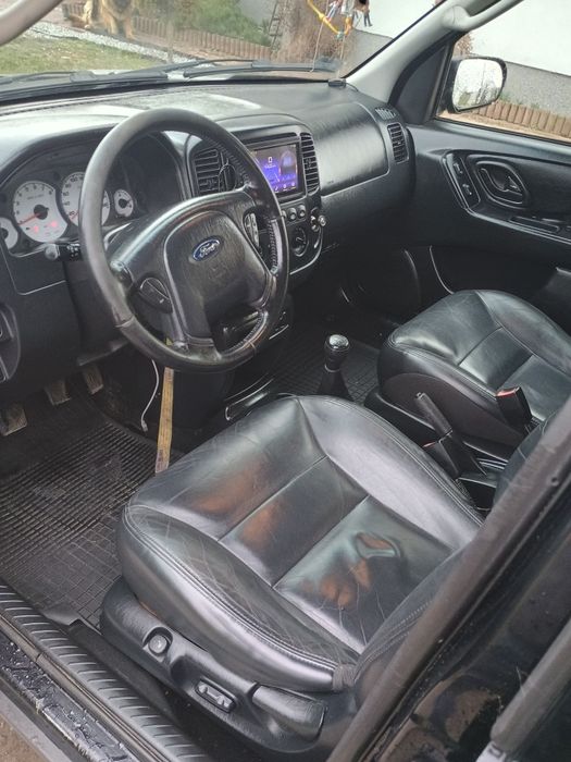 Sprzedam Ford Maverick 2.0 B+G 4×4