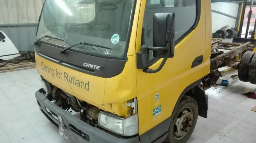 Mitsubishi fuso para peças