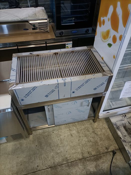 HM Frio - Bancadas de inox , novos , á medida