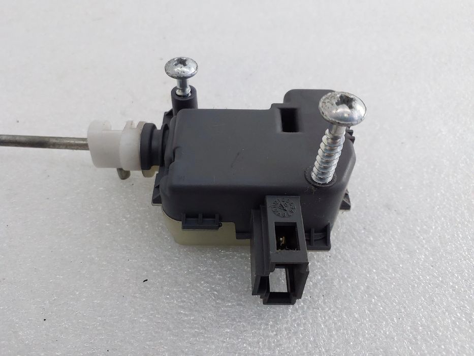 Pistola do depósito de combustível SKODA Octavia II Hatchback (1Z3)