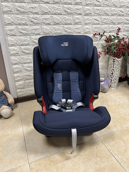 Автокрісло Britax Romer ADVANSAFIX IV R Група 1/2/3 (9-36кг)