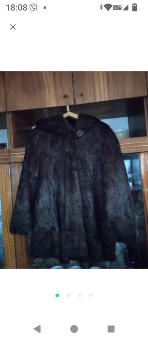 Продам натуральна шуба автоледі.