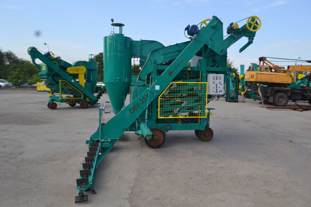 Очисник вороху  ОВС-25У зциклоном і збільшеним вивантаженням ОВС-25.