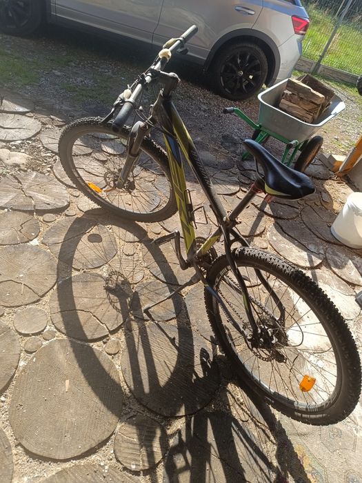 Sprzedam rower w stanie dobrym.