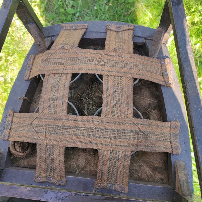 Stare krzesło dębowe