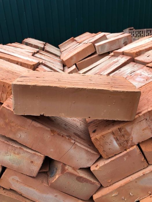 Цегла М-100,,М-125 ,М-150 повнотіла,блок,(півторачка)хорошої якості