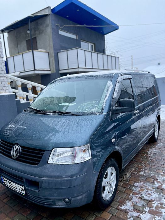 Volkswagen Caravella 2009