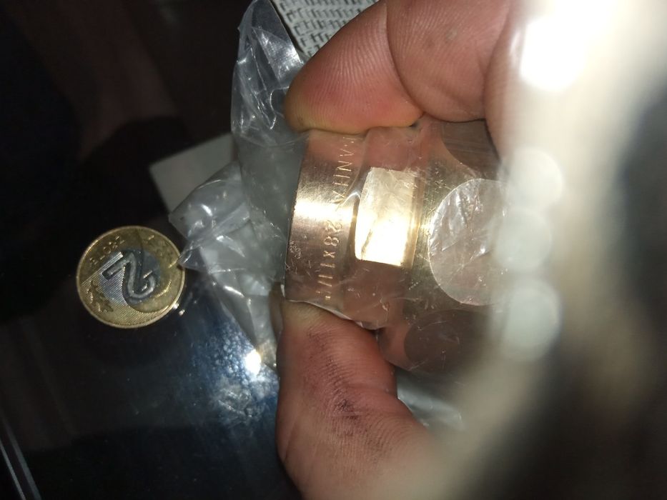 Śrubunek sanha 28x1 1/4