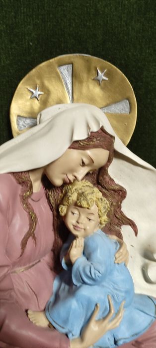 Escultura em gesso Nossa Senhora do Aconchego