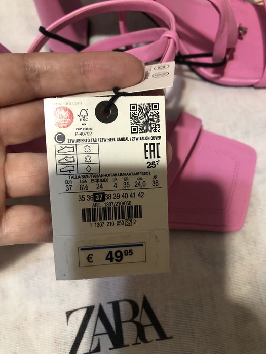 Босоніжки Zara ( нові )