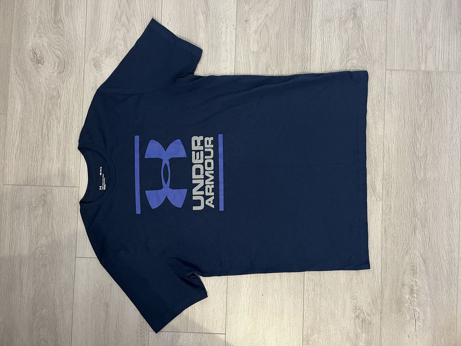 Футболка under armour