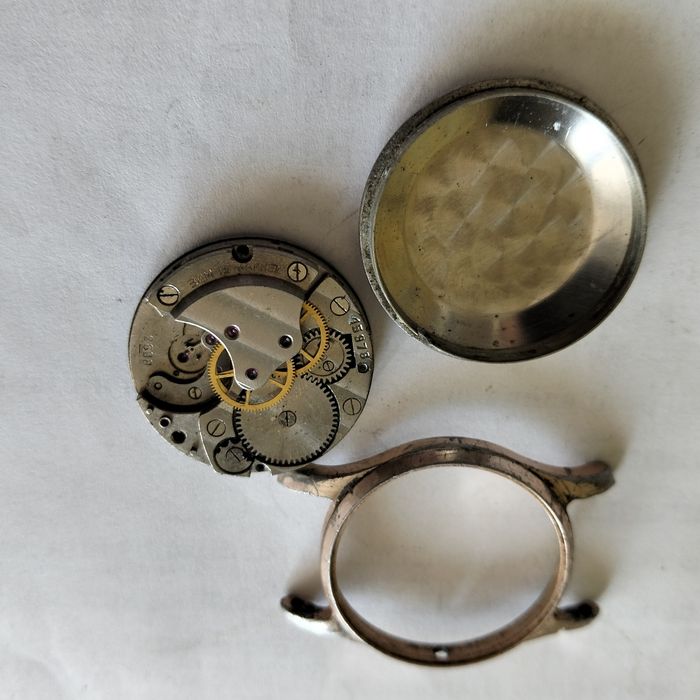 Часы механика запчасти