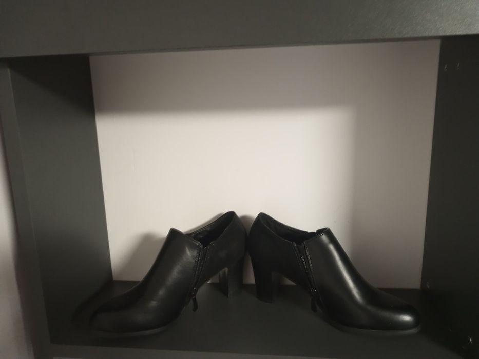 Buty damskie botki