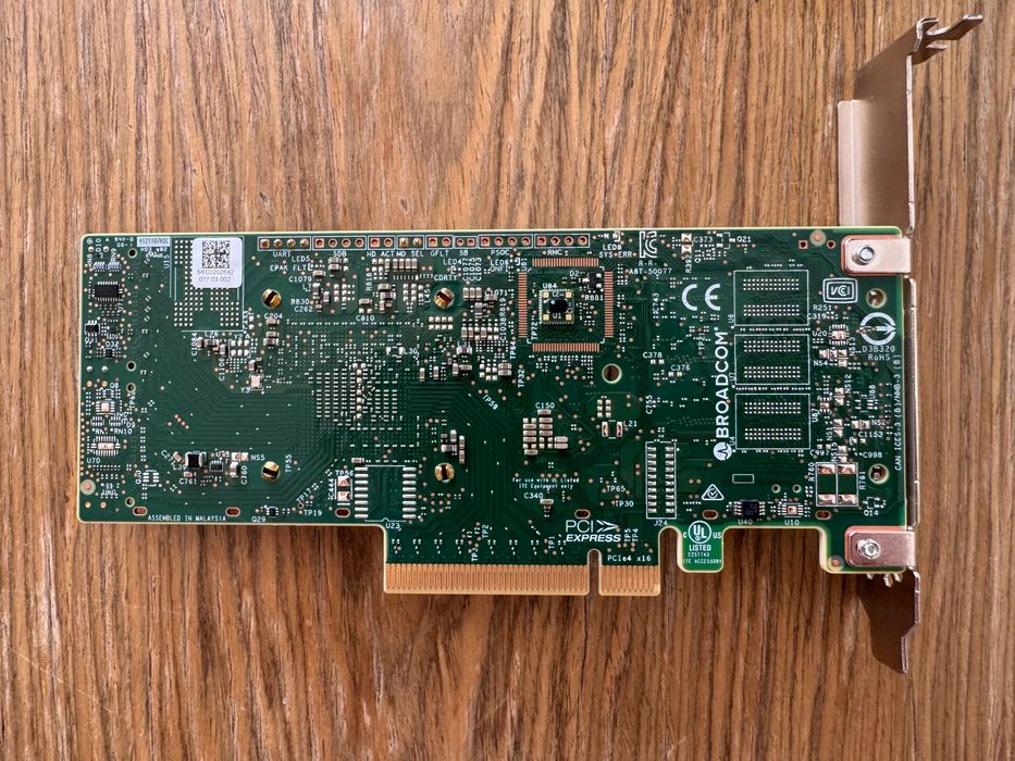 Broadcom LSI HBA Tri-Mode 9500-8I 8x SAS/SATA/PCIe (NVMe), (1x SFF-8654)