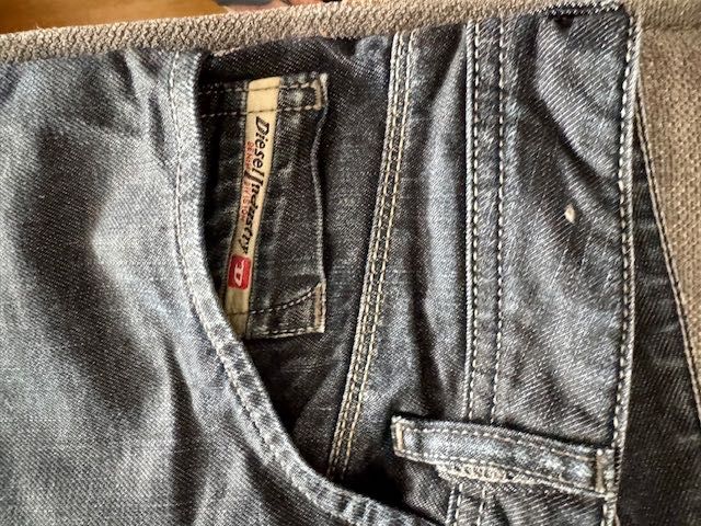 Jeans Diesel model Poiak rozm. 32x32