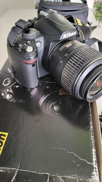 Фотоапарат Nikon D3000