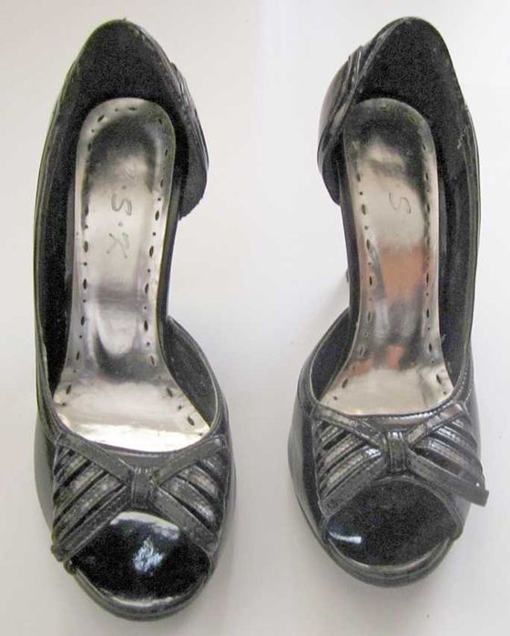 Sapatos de Senhora Abertos, Preto, como Novos