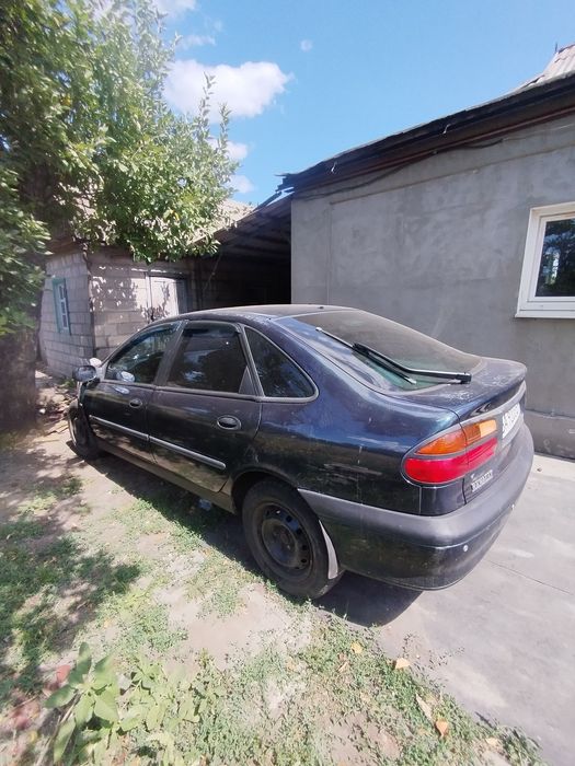 фари ,стопи та інші запчастини