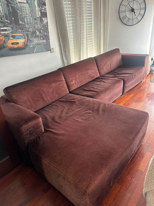 Sofá em L com Chaise Longue