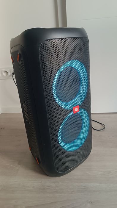 JBL partybox 100