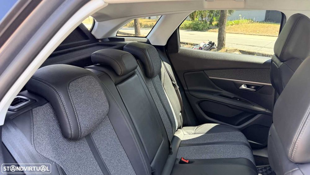 PEUGEOT 3008, 2019 | 2.0 Diesel | Automático | 125.000 km | Allure