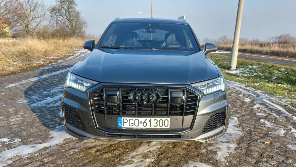 Audi Q7 Q7 Noktowizor/Webasto/head-up/laser/pneumatyka/dociągi/perfumy/7 osób