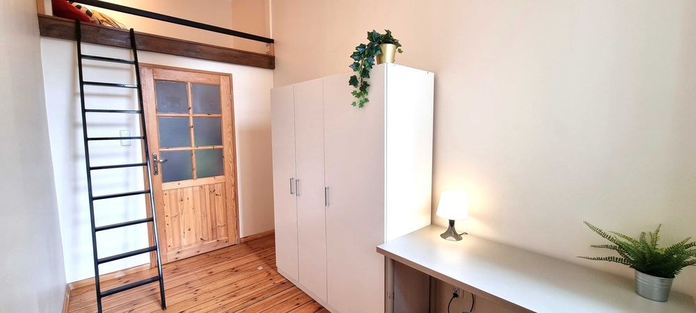 Pokój z antresolą | balkon | wolne 4 | od 1.10 | Łazarz, Park Wilsona |