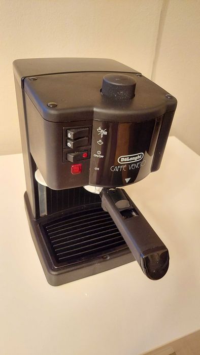 Ekspres do kawy DeLonghi Caffe Veneto