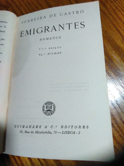 Livro -  Emigrantes