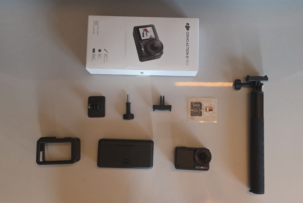 DJI Osmo Action 5 Pro Adventure Combo + Karta Pamięci 256GB